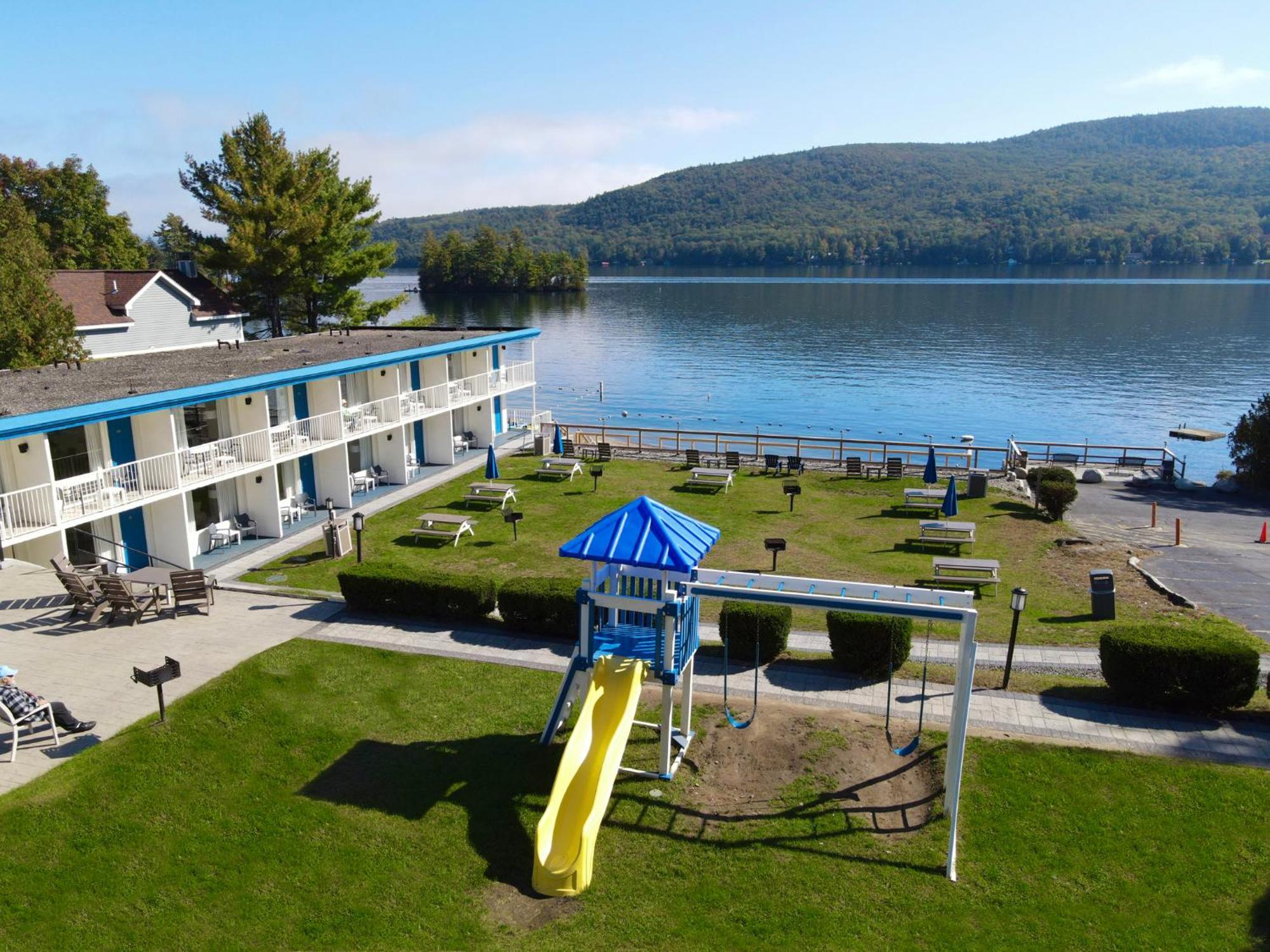 Lakefront Terrace Resort レイク・ジョージ エクステリア 写真