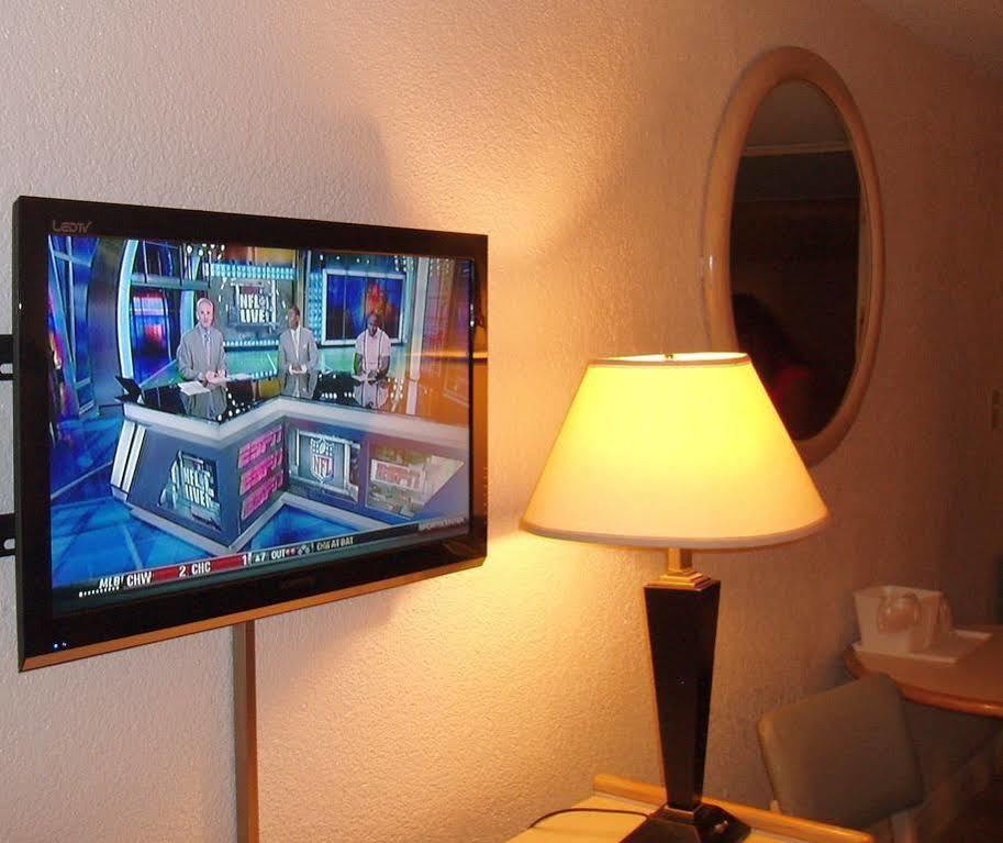 Lakefront Terrace Resort レイク・ジョージ エクステリア 写真